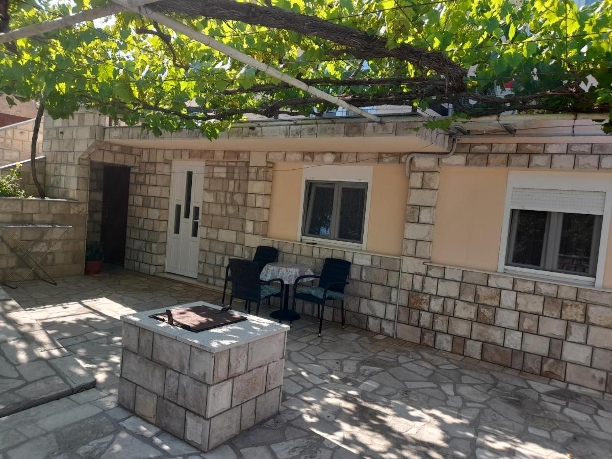 Apartman Milos Требинье Экстерьер фото