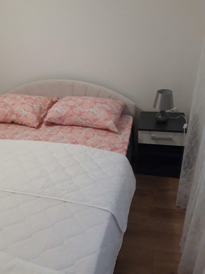 Apartman Milos Требинье Экстерьер фото
