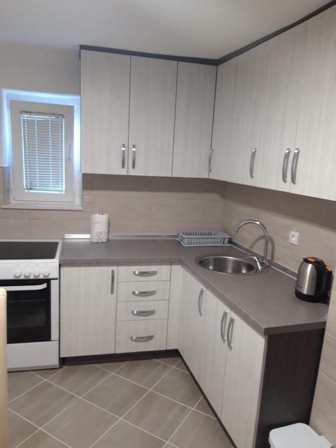 Apartman Milos Требинье Экстерьер фото