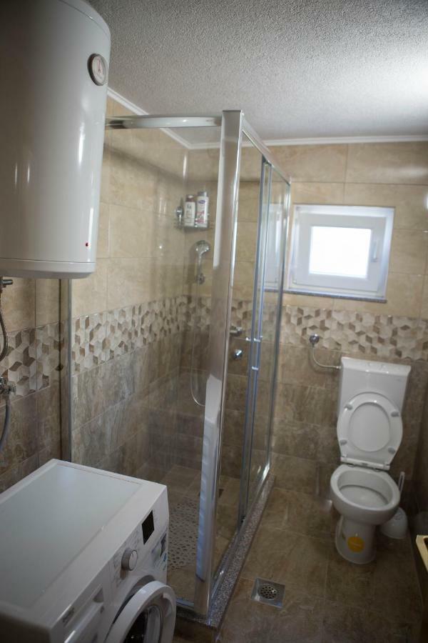 Apartman Milos Требинье Экстерьер фото
