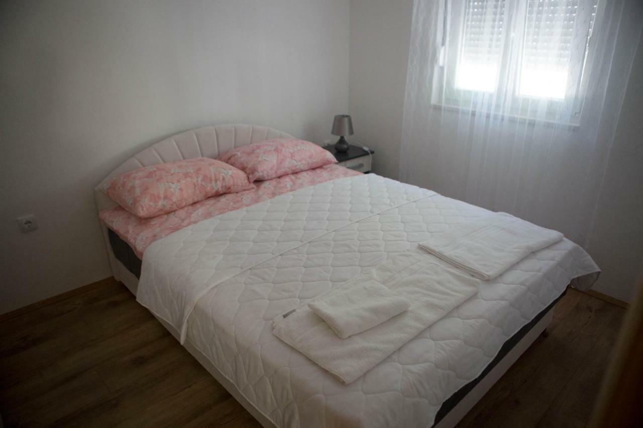 Apartman Milos Требинье Экстерьер фото