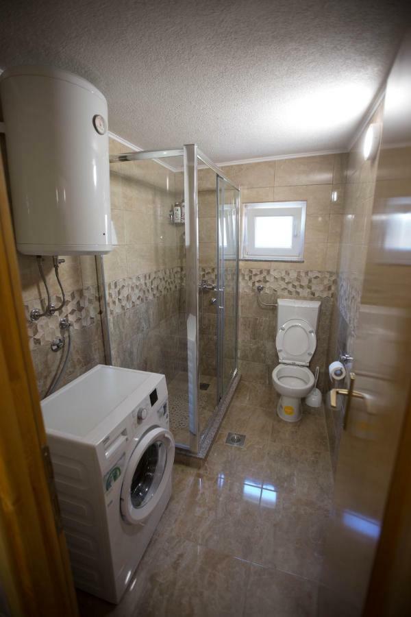 Apartman Milos Требинье Экстерьер фото